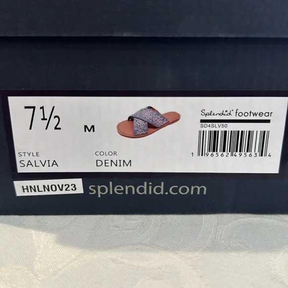 Splendid Salvia Embroidered Eyelet Slides. Size 7.5 - Picture 10 of 10